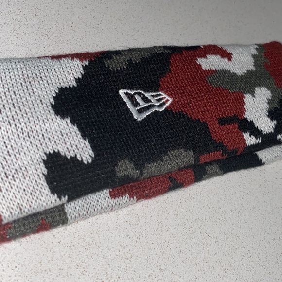 Supreme New Era Reflective Logo Headband(FW-17) Red-Camo - Picture 5 of 8